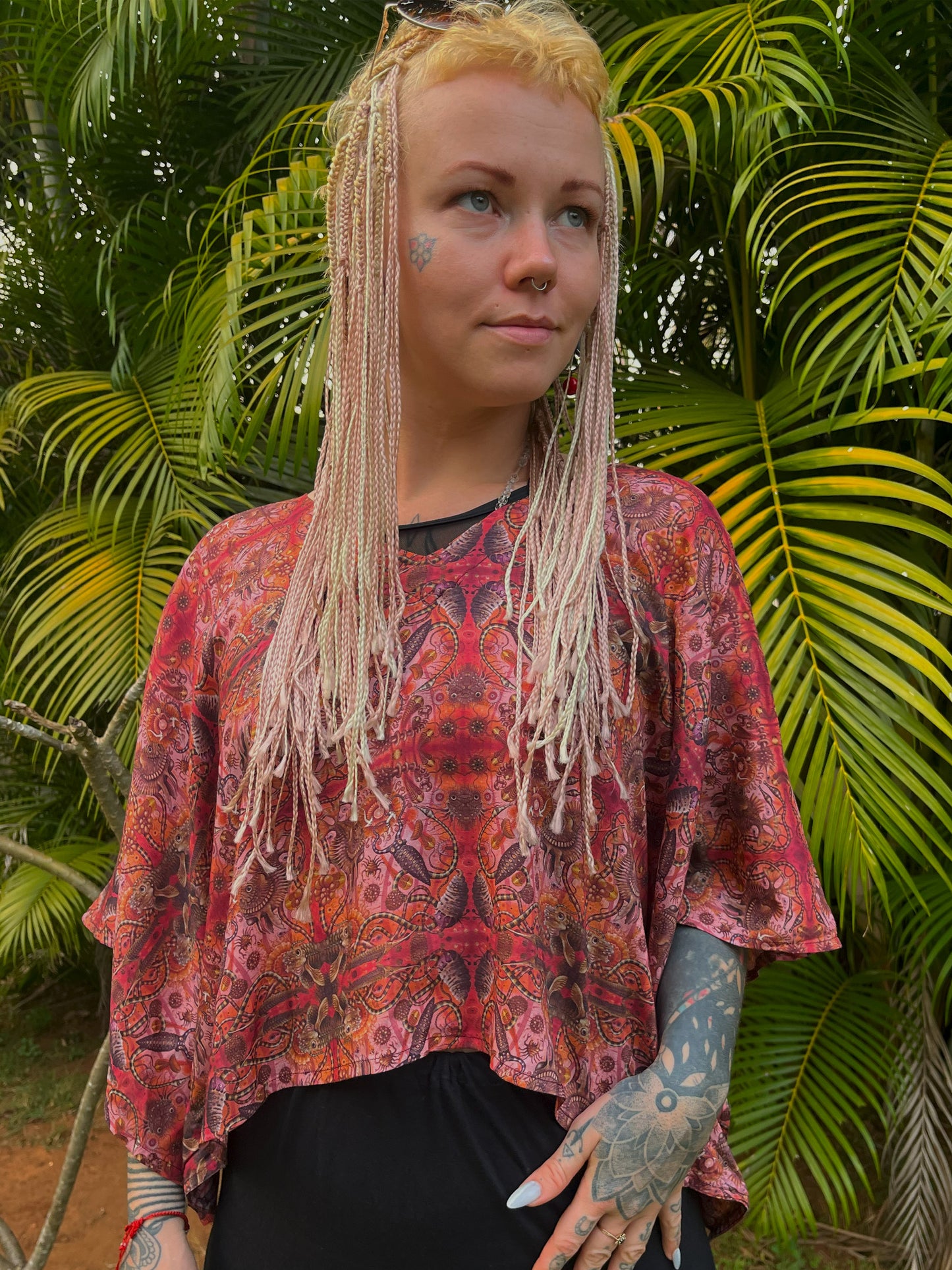 Microbia ✧ Poncho Top ✧ R.S.Connett