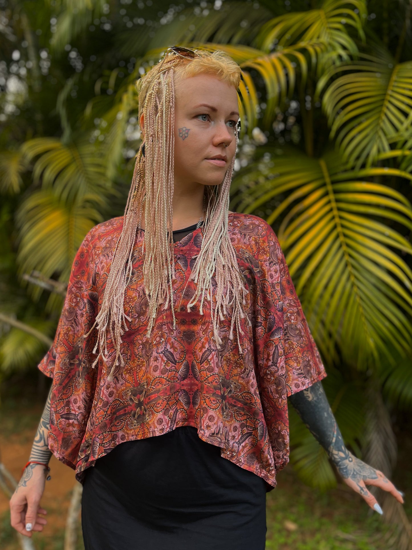 Microbia ✧ Poncho Top ✧ R.S.Connett