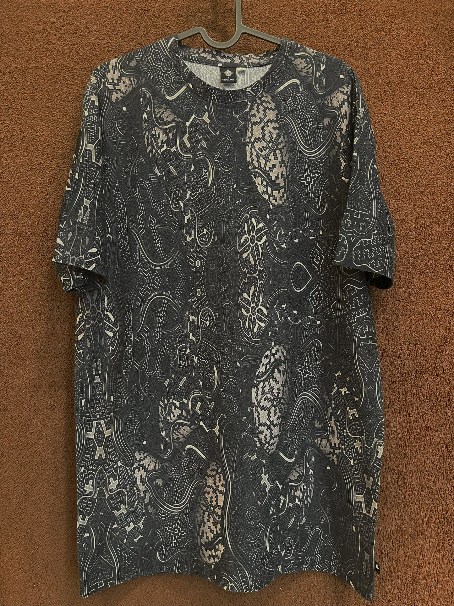 Serpent Monochrome ✧ T-Shirt
