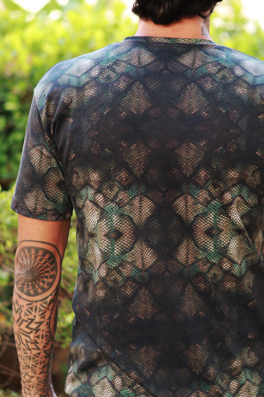 Emerald Scales ✧ T-Shirt