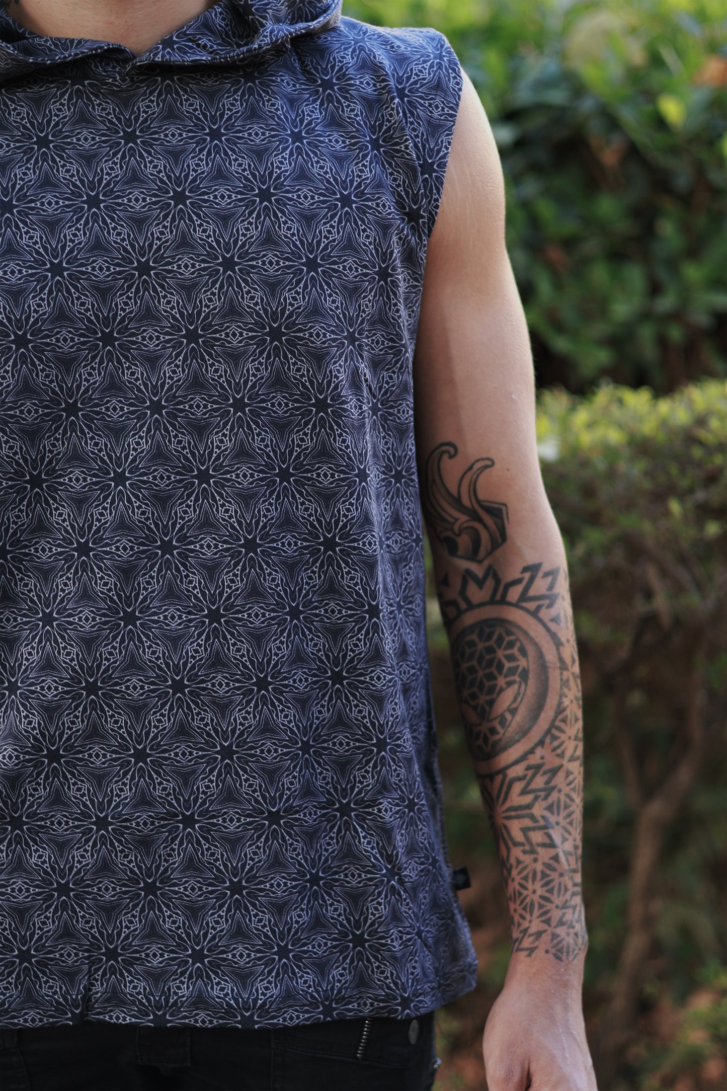 Mindmesh ✧ Hooded Tank