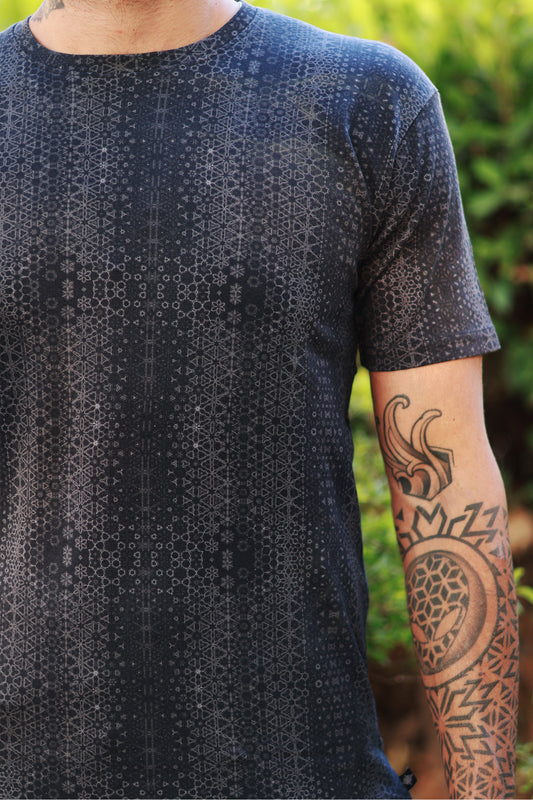 Symmetric Visuals ✧ T-Shirt